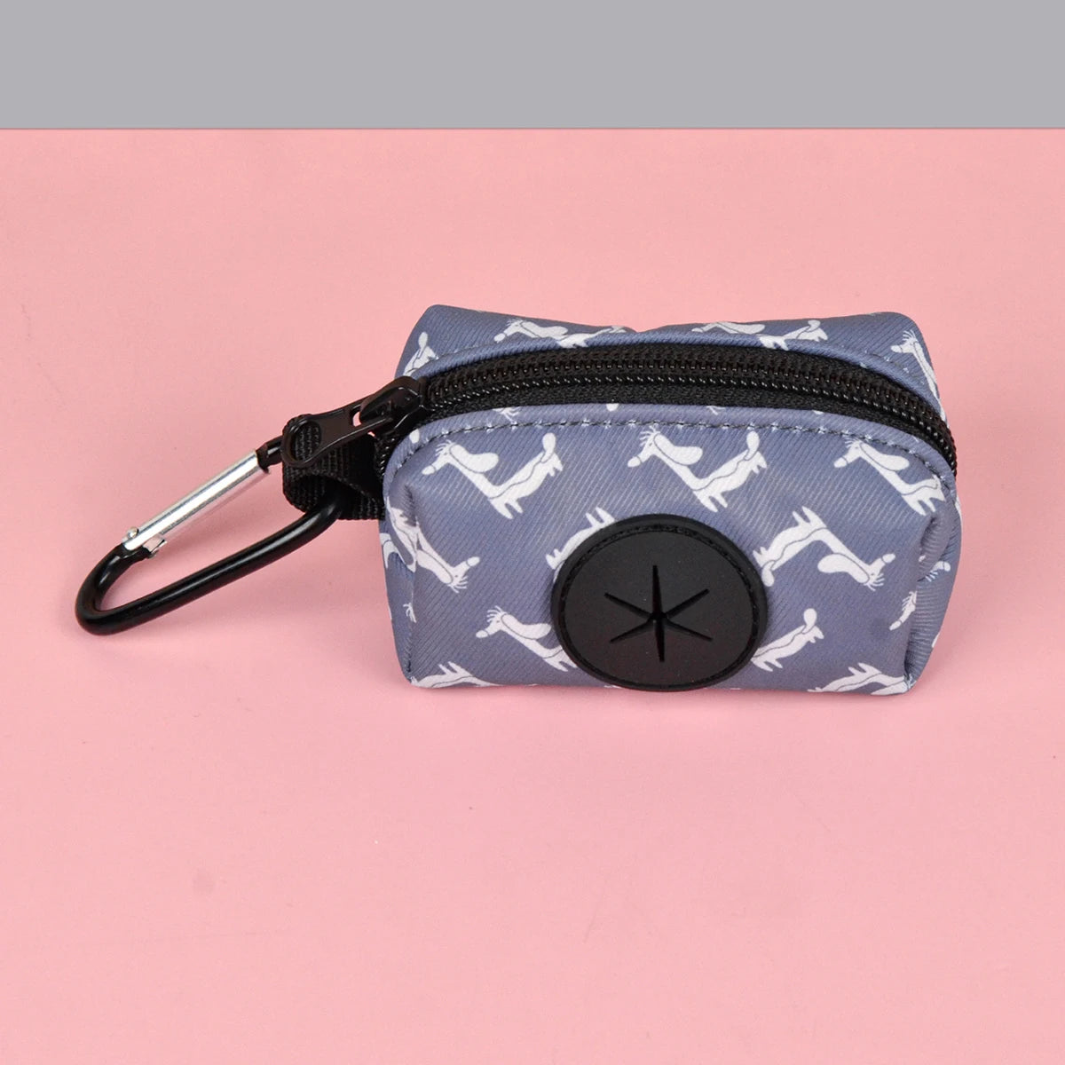 1pcs Outdoor Portable Dog Poo Bag Dispenser, Durable Dog Leather Strap Attachment (Without Poo Bag And Leash)